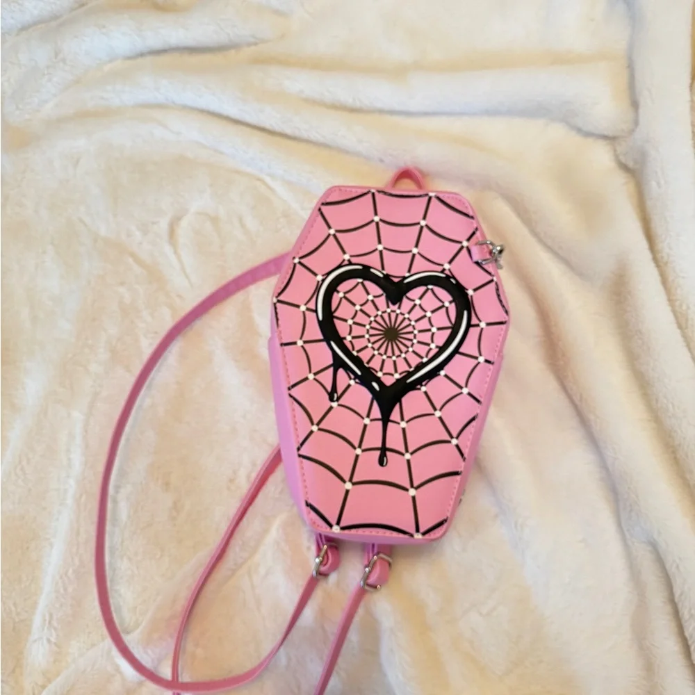 Monster High Pink Coffin Backpack - Picture 2 of 7